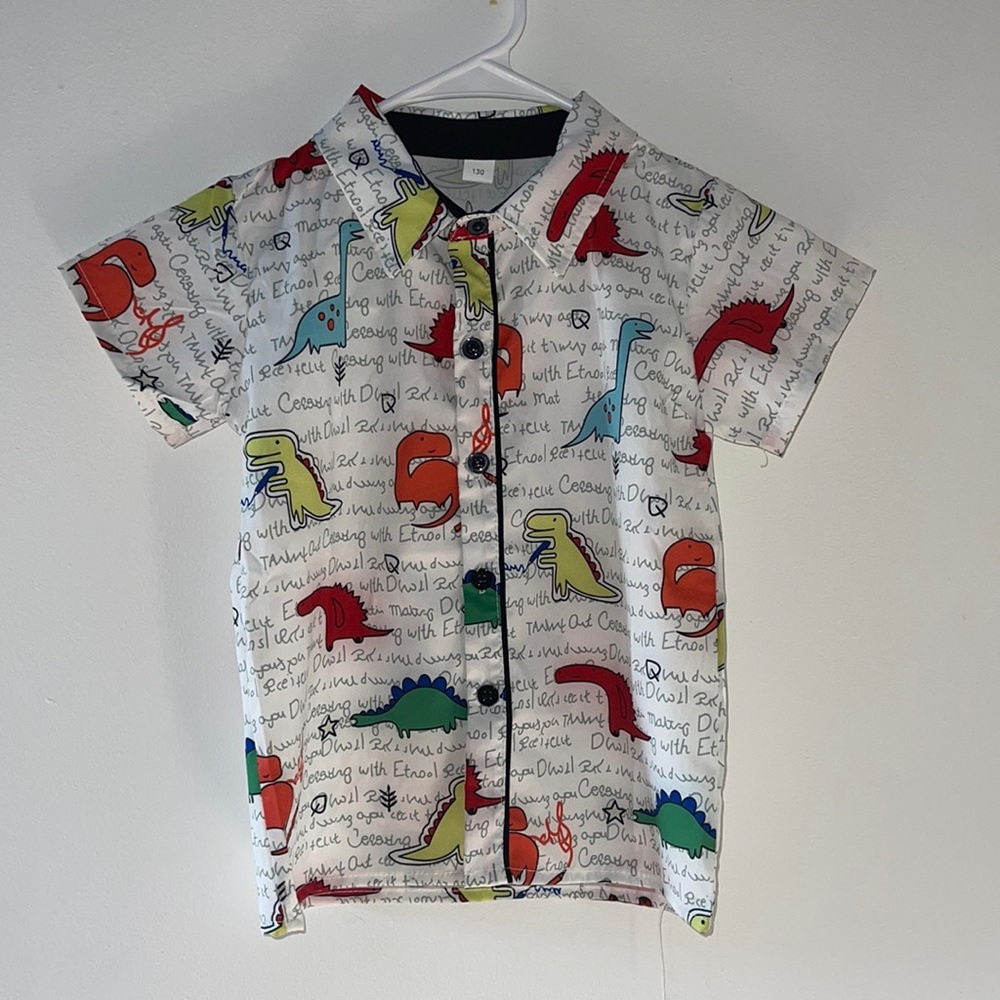Boys button down dinosaur shirt with red dress shorts set (size: 6/7)